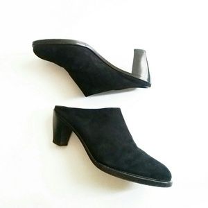 SOLD Black Suede Mules Minimalist Clogs sz 7.5